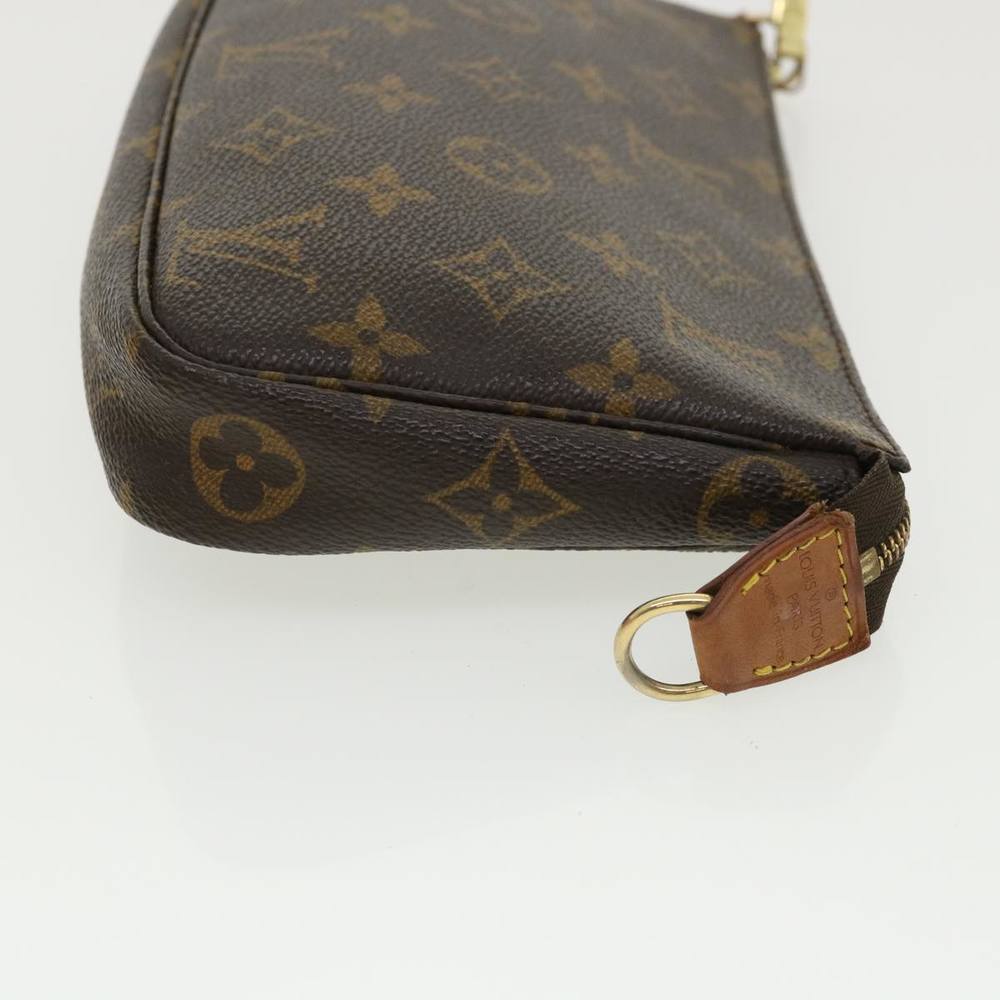 LOUIS VUITTON Pochette accessoires Clutch Bag - Picture 9 of 16